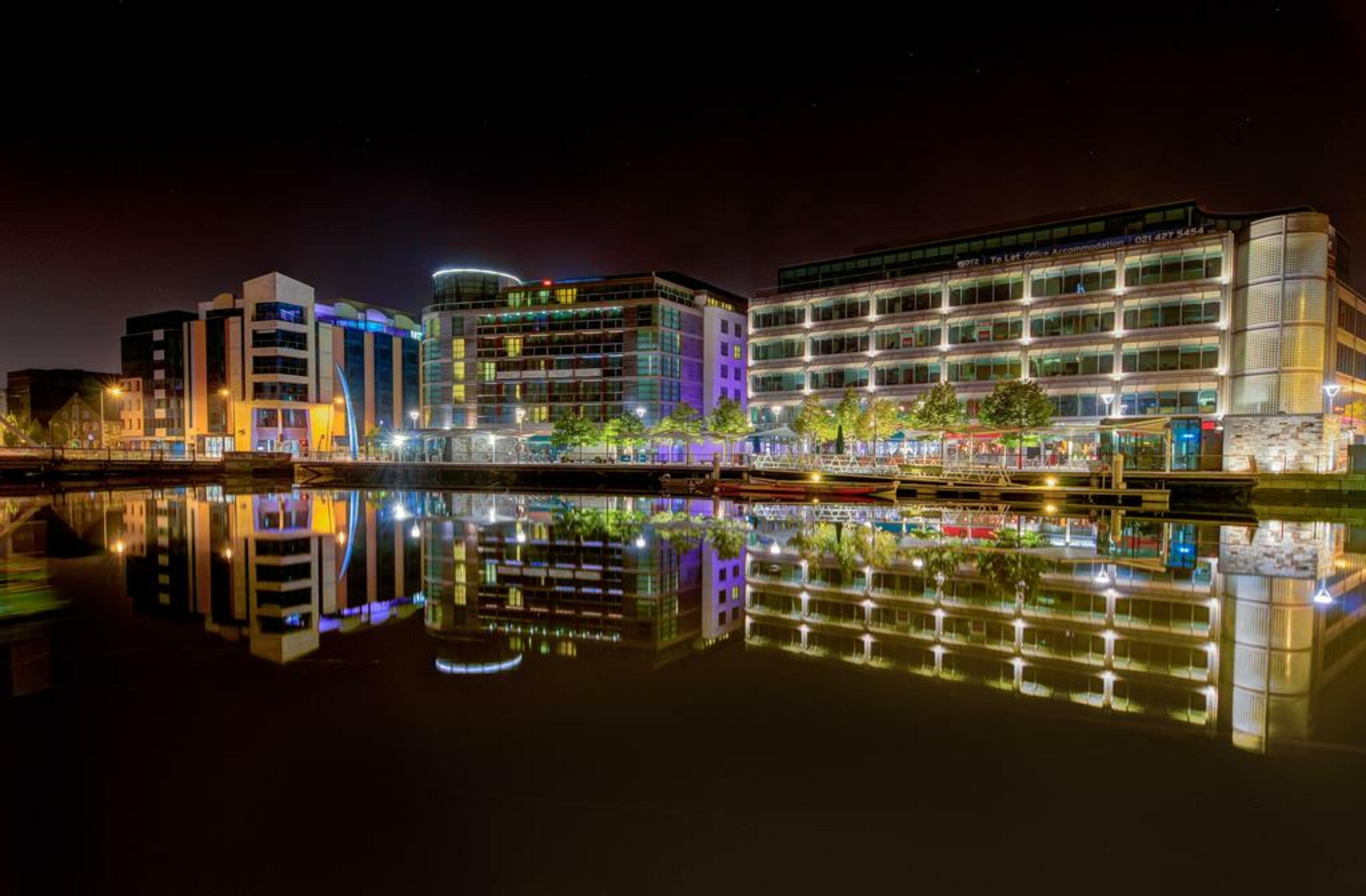 Clayton Hotel Cork City Exterior photo