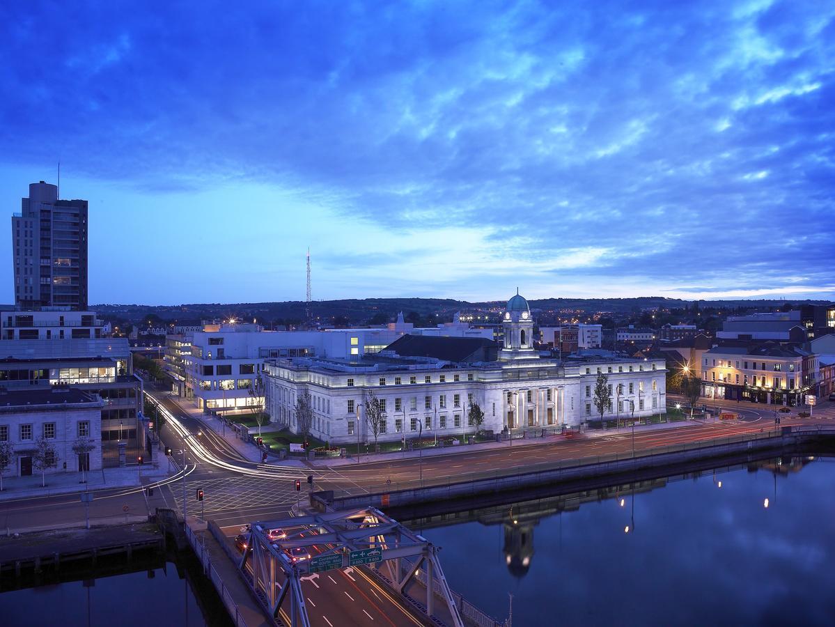 Clayton Hotel Cork City Exterior photo